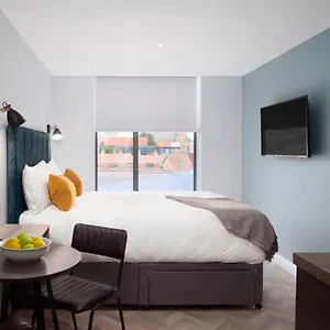 Aptel East Apartahotel
