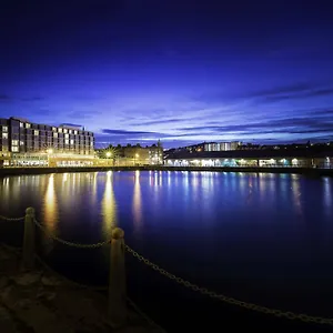 https://apex-city-quay-hotel-and-spa.edinburghhotelsuk.org