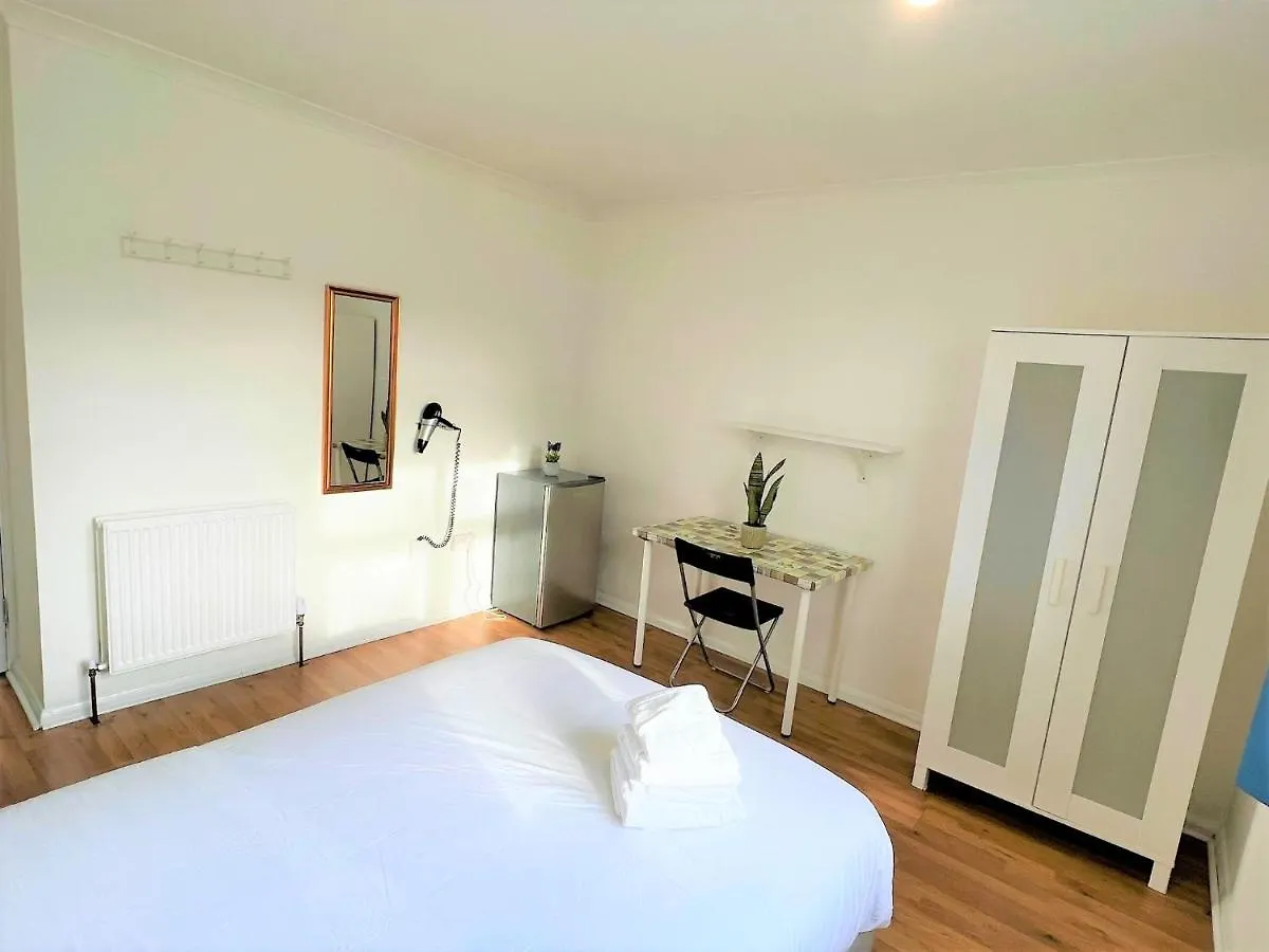 Stepney Green Comfy Double Bed Rooms 14 London Guest house