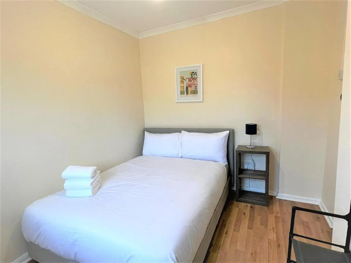 Stepney Green Comfy Double Bed Rooms 14 London 0*,  United Kingdom